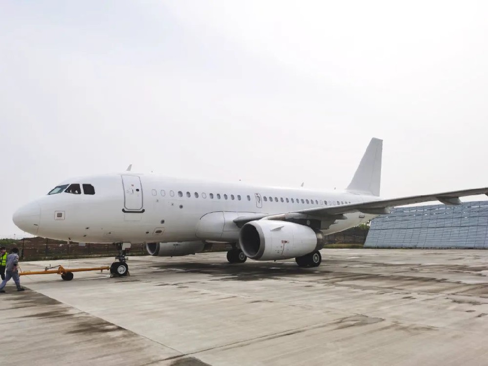 日照山太圆满完成A319型公务机过渡检及转注册等工作